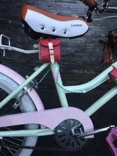 Cargar imagen en el visor de la galería, Vint N R20 Nezuko RIN RIN BICLAS
