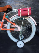 Cargar imagen en el visor de la galería, Slim N R20 Wanda Maximoff RIN RIN BICLAS
