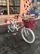 Cargar imagen en el visor de la galería, Vint N R20 Nezuko RIN RIN BICLAS
