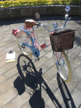 Cargar imagen en el visor de la galería, Bicicleta vintage azul
