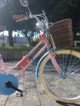 Cargar imagen en el visor de la galería, canastilla bicicleta vintage
