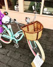 Cargar imagen en el visor de la galería, Curve D Blocparty Llantitas 2.0 RIN RIN BICLAS
