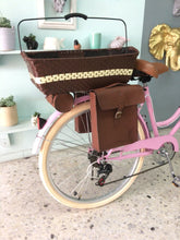 Cargar y reproducir el video en el visor de la galería, Vint D Coco con dos canastillas RIN RIN BICLAS

