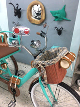 Cargar y reproducir el video en el visor de la galería, Tricicleta Cinderella´s Chocolat 2.0 2021 RIN RIN BICLAS
