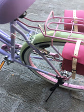 Cargar y reproducir el video en el visor de la galería, Curve D Bruise 2020 RIN RIN BICLAS
