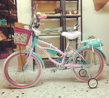 Cargar imagen en el visor de la galería, Curve N R20 Crash Landing On You RIN RIN BICLAS
