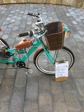 Cargar imagen en el visor de la galería, Tricimoto Cinderella´s Castle 2022 RIN RIN BICLAS

