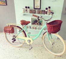 Cargar imagen en el visor de la galería, Londy Oddnesse RIN RIN BICLAS
