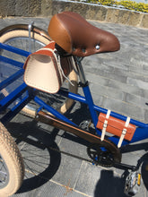 Cargar imagen en el visor de la galería, Tricicleta Plataforma Boy Hasher 2021 RIN RIN BICLAS
