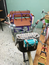 Cargar imagen en el visor de la galería, Tricicleta Rosa Púpura del Cairo 2022 RIN RIN BICLAS
