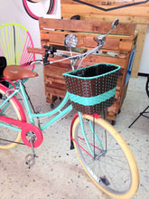 Cargar imagen en el visor de la galería, Britt Young Prisms con porta bebé RIN RIN BICLAS
