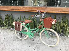 Cargar imagen en el visor de la galería, Britt Musgo primera edición RIN RIN BICLAS
