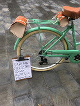 Cargar imagen en el visor de la galería, Britt Musgo 2022 RIN RIN BICLAS
