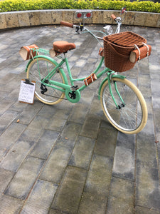 Britt Musgo 2022 RIN RIN BICLAS