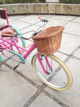 Cargar imagen en el visor de la galería, Tricicleta Hannah Baker 2017 sencillo RIN RIN BICLAS
