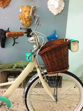 Cargar imagen en el visor de la galería, Tricicleta Grand Blanc RIN RIN BICLAS
