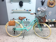 Cargar imagen en el visor de la galería, Slim D Her Voice Over Boys sencilla RIN RIN BICLAS
