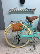 Cargar imagen en el visor de la galería, Slim D Her Voice Over Boys sencilla RIN RIN BICLAS
