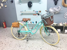 Cargar imagen en el visor de la galería, Slim D Her Voice Over Boys sencilla RIN RIN BICLAS
