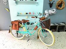 Cargar imagen en el visor de la galería, Slim D Her Voice Over Boys RIN RIN BICLAS
