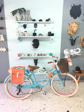 Cargar imagen en el visor de la galería, Slim D Lowly RIN RIN BICLAS
