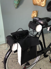 Cargar imagen en el visor de la galería, Hogwarts Jack White RIN RIN BICLAS
