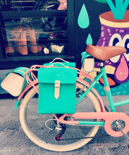 Cargar imagen en el visor de la galería, Hardluminium Sky Ferreira Ed Super RIN RIN BICLAS
