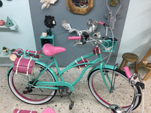 Cargar imagen en el visor de la galería, Curve D Eudoria Holmes RIN RIN BICLAS

