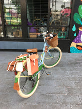 Cargar imagen en el visor de la galería, alforjas bicicleta vintage
