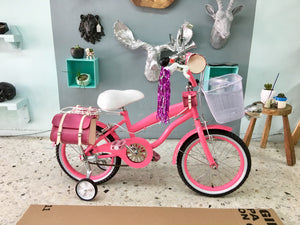 Rally N R16 Chvrches RIN RIN BICLAS