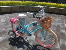 Cargar imagen en el visor de la galería, Curve D Blocparty Llantitas 1.0 RIN RIN BICLAS
