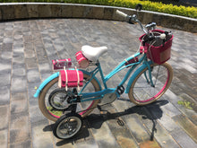 Cargar imagen en el visor de la galería, Curve D Blocparty Llantitas 1.0 RIN RIN BICLAS
