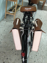 Cargar imagen en el visor de la galería, Bicicleta vintage negra
