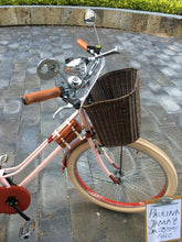 Cargar imagen en el visor de la galería, canastilla bicicleta vintage
