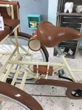 Cargar imagen en el visor de la galería, Tricicleta Chocolat 2020 RIN RIN BICLAS
