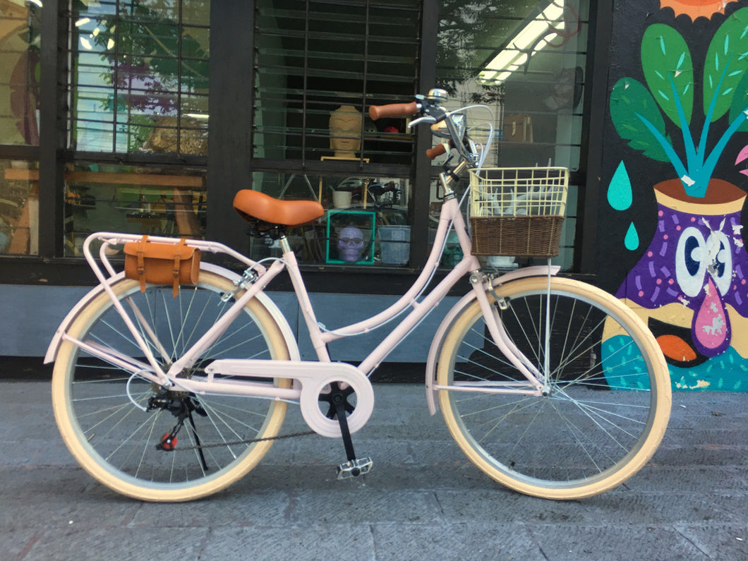 Britt the less I know the better 2020 sencilla RIN RIN BICLAS