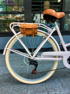 Britt the less I know the better 2020 sencilla RIN RIN BICLAS