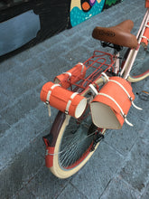 Cargar imagen en el visor de la galería, alforjas bicicleta vintage
