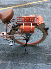 Cargar imagen en el visor de la galería, alforjas bicicleta vintage
