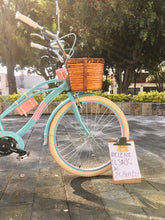 Cargar imagen en el visor de la galería, Curve D Blocparty Llantitas 3.0 RIN RIN BICLAS
