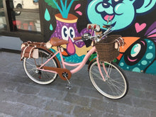 Cargar y reproducir el video en el visor de la galería, Londy Lali Puna RIN RIN BICLAS
